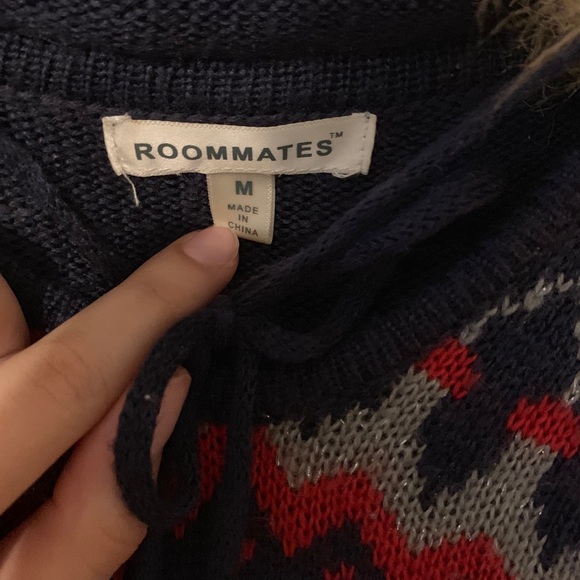 Sweater - Picture 5 of 7